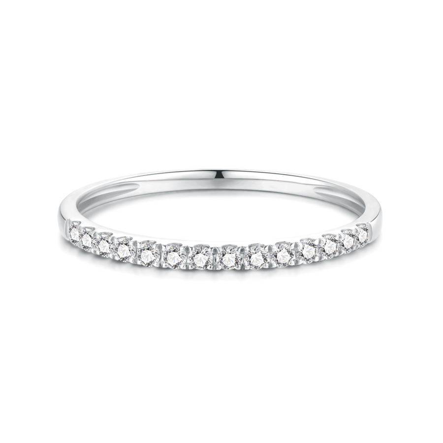 18K WHITE GOLD DIAMOND RING