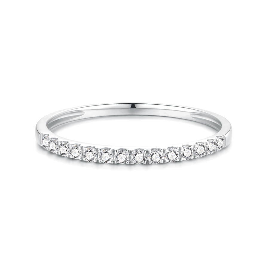 18K WHITE GOLD DIAMOND RING